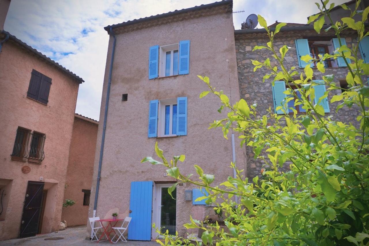 Maison De Village La Clemaline Figanieres Exterior photo